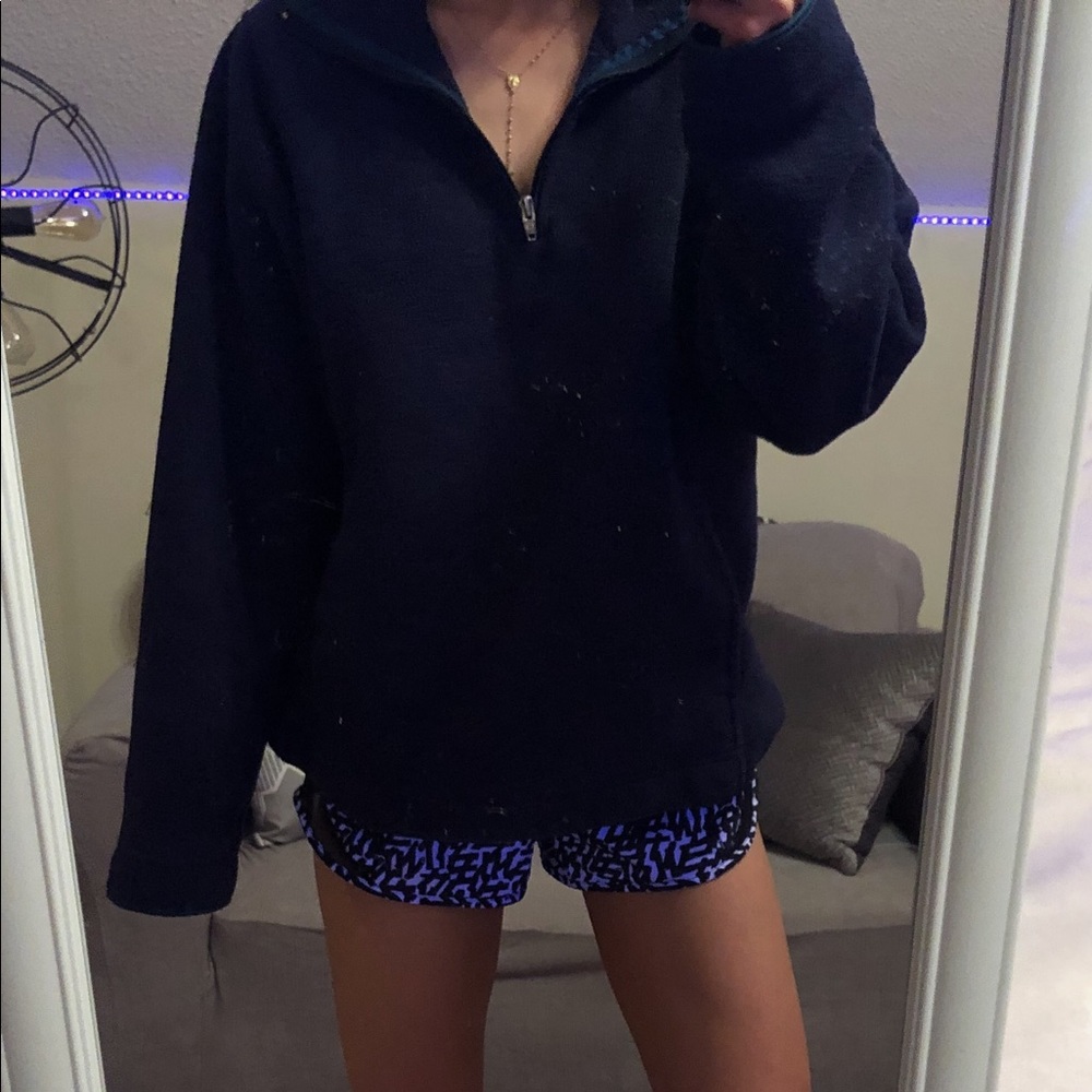 navy blue vintage PATAGONIA quarter zip!